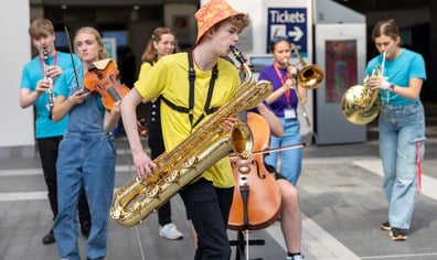 bns_youth_orchestra_at_birmingham_new_street_63_2024_03_08_10_36_39_am