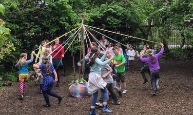maypole_dancing