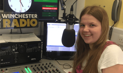 amber_in_studio_2022_05_17_08_35_02_pm