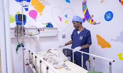 KidsOR-Kamuzu-Hospital-0918-Child-Nurse-Post-Op-1-1-scaled