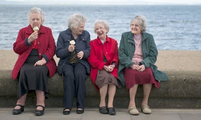 ladies-eating-ice-cream-at-the-seaside
