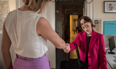 photo_1_bibi_in_reception_min_1__2022_01_13_02_37_15_pm