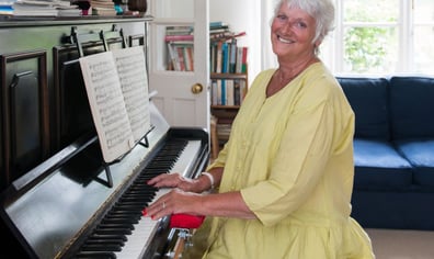 piano_teacher_charity_jobs_940x635_2023_10_21_08_24_43_am