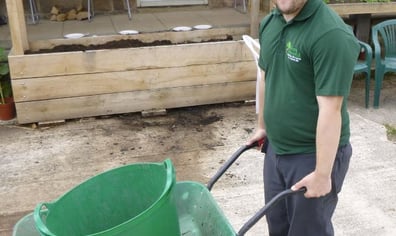 Wheel barrel