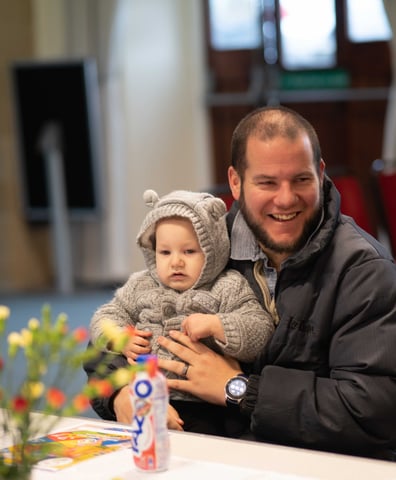 dad_and_baby_2022_11_10_05_23_48_pm
