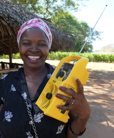 Radio Wimbe 01 Maria a regular listener 50?