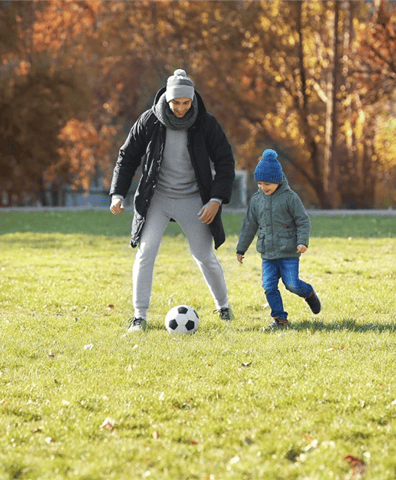 mentor_and_boy_football_charity_job_1000x666_2018_05_01_11_59_13_am