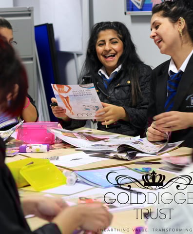 young_people_in_worshop_sq_2022_10_19_12_10_17_pm