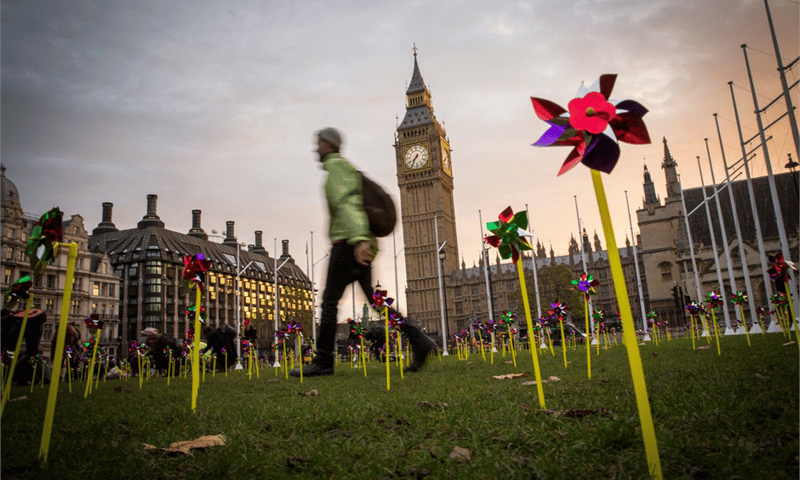 blown_away_climate_campaign_parliament_london_9521_1500_2019_05_30_01_04_16_pm